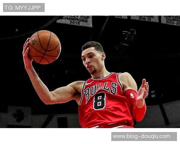 扎克拉文如何在NBA赛场上展现个人魅力与团队价值